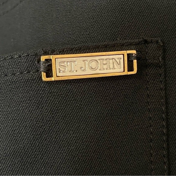 St John Sport Straight Black Crop Jeans Pants Metal Tag Logo 5 Pockets Size 12 - Picture 11 of 14